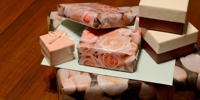 Chic Wedding Gift Ideas For Every Style