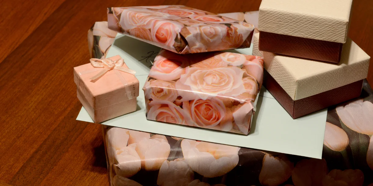 Chic Wedding Gift Ideas For Every Style